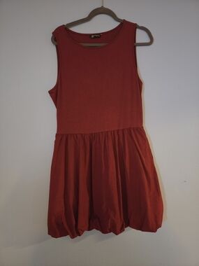 Womens Sleeveless Red Bubble Hem Dress
